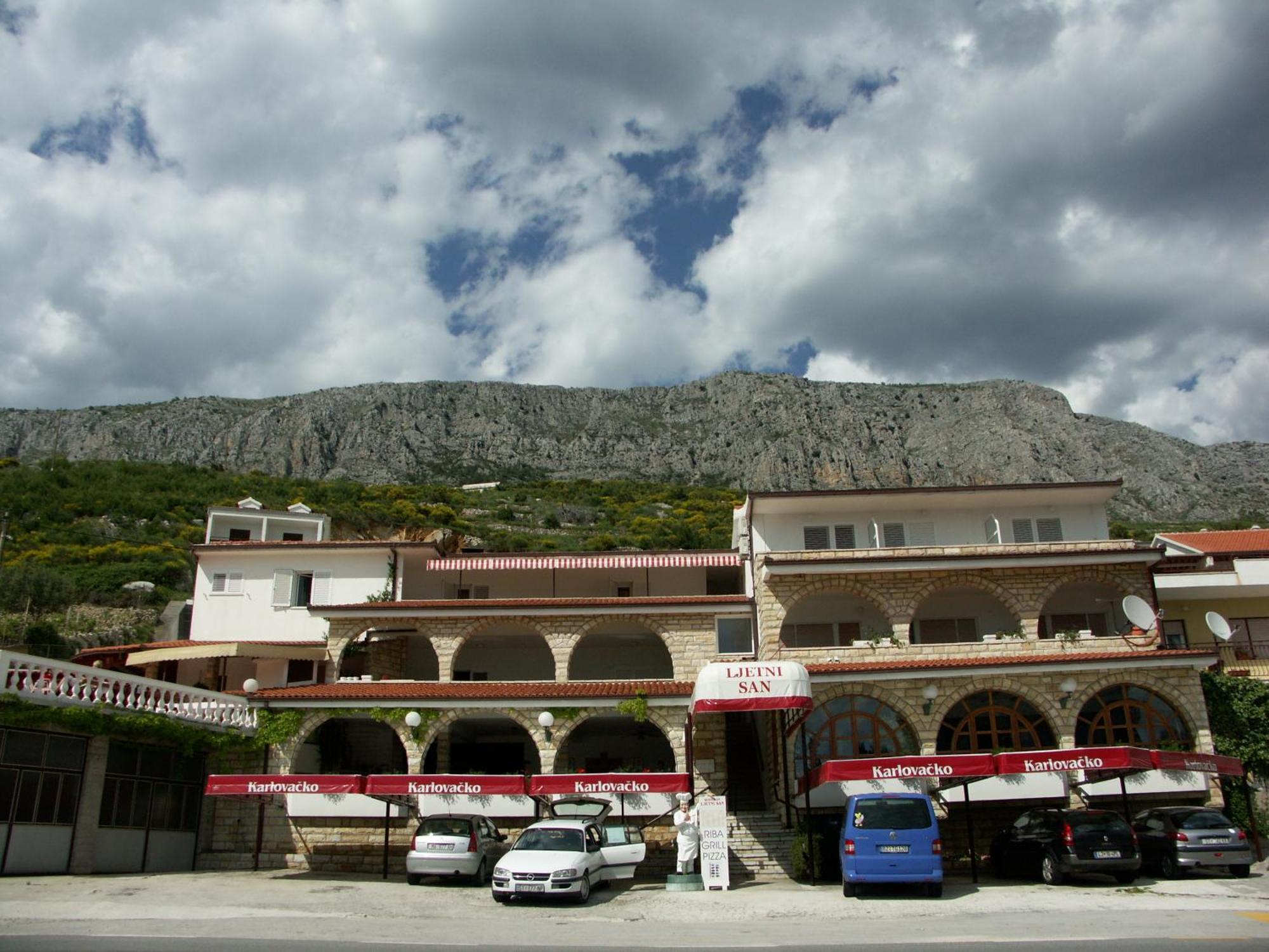 Villa Ljetni San Omiš Екстериор снимка